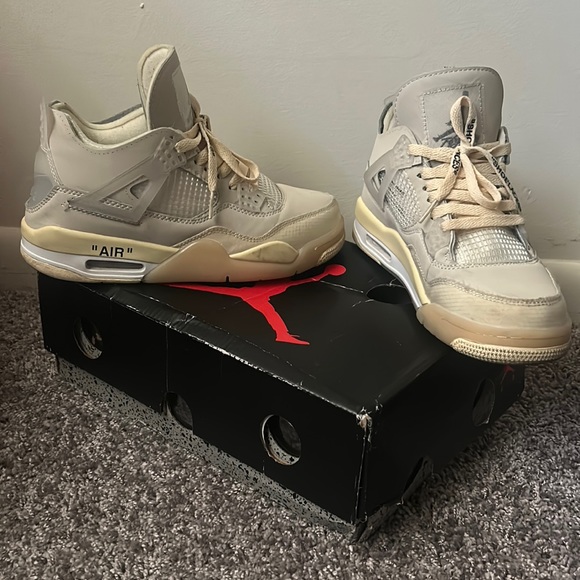 2020 Nike Off - White x Wmns Air Jordan 4 Retro SP ‘Sail’